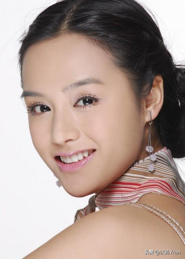 饶敏莉：17岁被邀上春晚，最红时嫁外卖小哥，却把丈夫培养成影帝