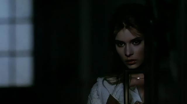 男女主颜值超高的一部伦理爱情片《你不要走》