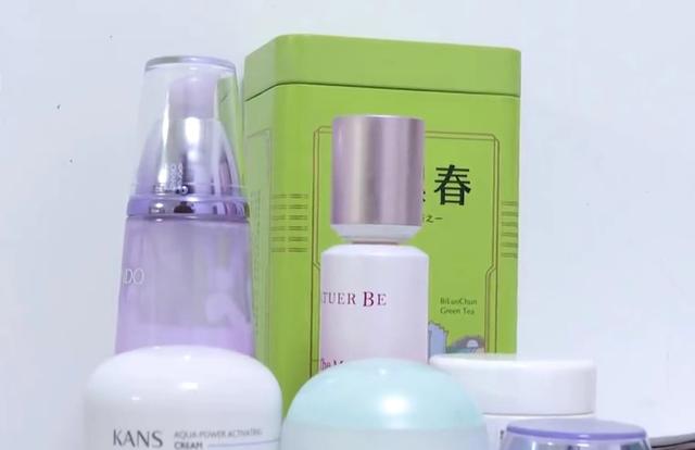 嫌儿媳好吃懒做，婆家有钱也不给孙子看病，儿子夹在中间无计可施