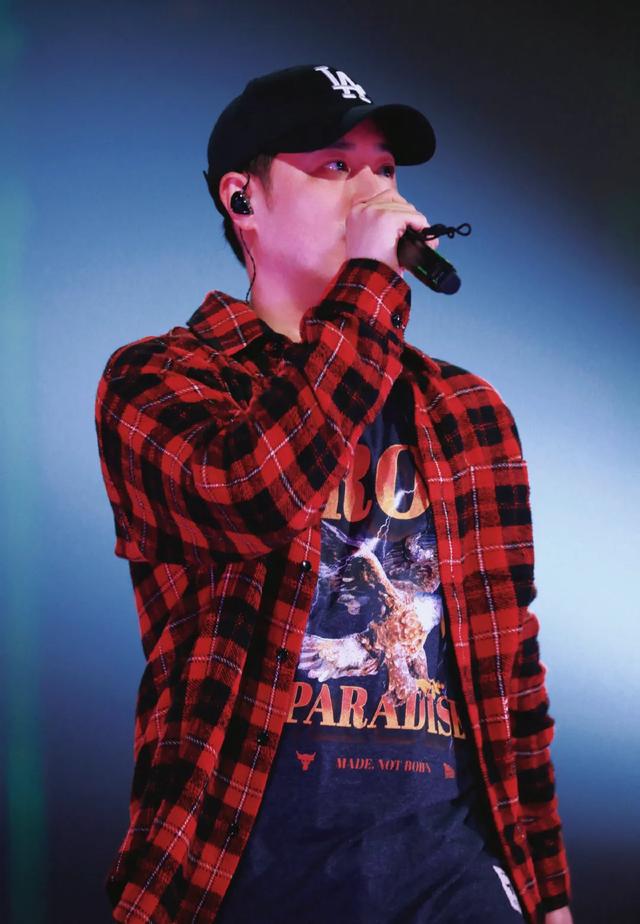 2025年江苏卫视跨年晚会节目单 跨年演唱会全开麦真唱