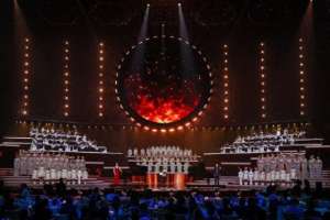 罗维(琴键上的黄河之魂，国际青年钢琴艺术家罗维亮相2024湾区升明月)