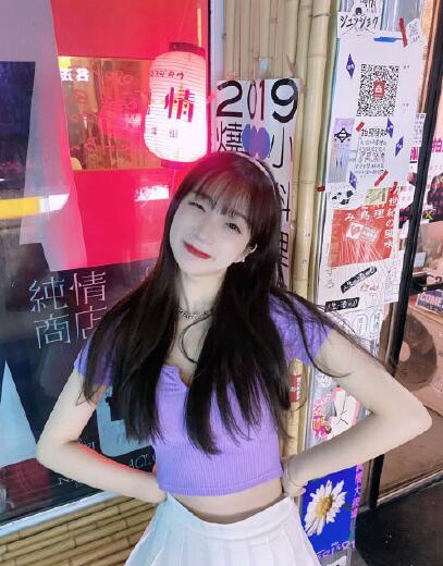 吴亦凡回应恋情后被说脸好厚，删除网友评论并拉黑，看来是真生气了