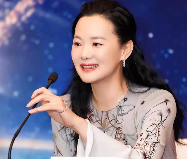 中国最干净的7位女星，不傍富豪、不滥情、个个清白干净