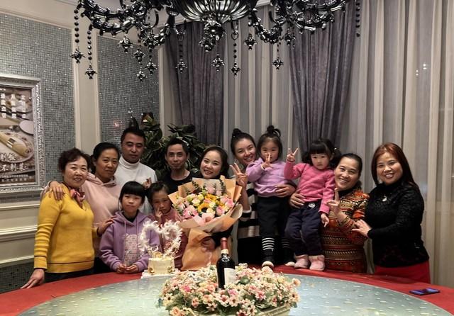 “把悲伤留给自己”：黄春梅发声，真相背后是怎样的亲情与痛苦？