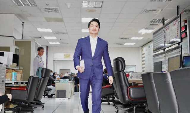 中国台湾省蒋经国的孙儿蒋万安，大年初六向所有群众贺岁拜年