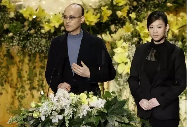 邓光荣：与霍英东平起平坐，和向华强硬刚，却在王家卫身上栽跟头