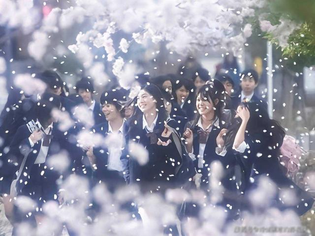 推荐十部日本师生恋的电影，甜甜的恋爱，属实有点上头