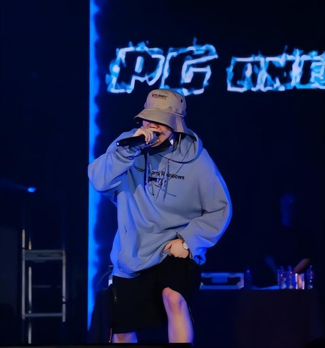 做头发事件7年后，李小璐与PGOne现状令人意外，网友：贾乃亮亏了