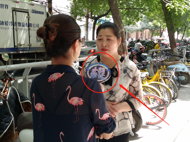 郑州富士康事件，揭开了“小莉帮忙”的遮羞布，良心呢？