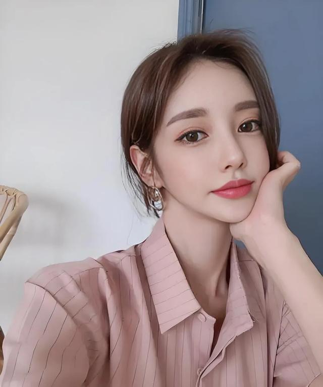 卿盈美女分享（96）孙允珠