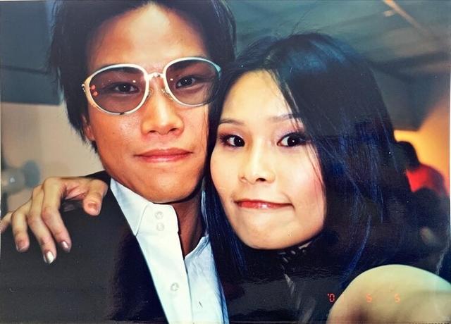 《约定》原唱43岁嫁不出！自曝靠软件觅桃花，一晚狂撩11人