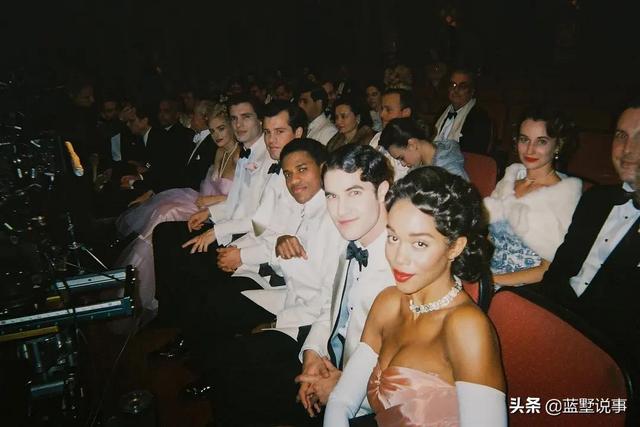 美国黑人女明星劳拉·海瑞尔,曾与NBA球星汤神汤普森牵过手