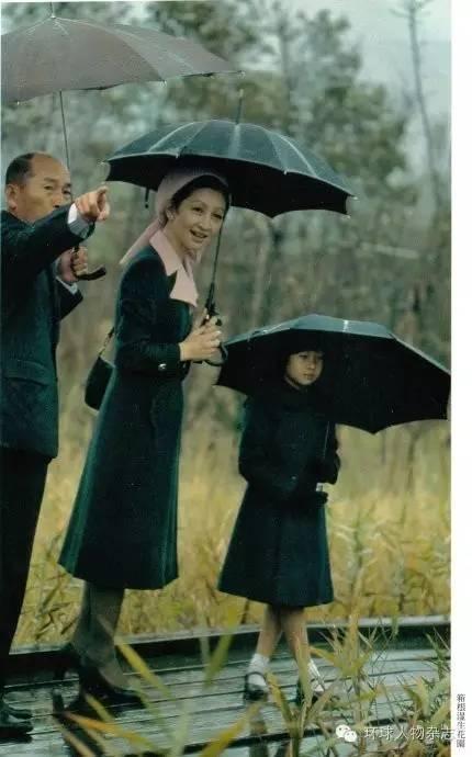 凤凰变麻雀，从公主到普通主妇，她舍弃地位换来想要的生活