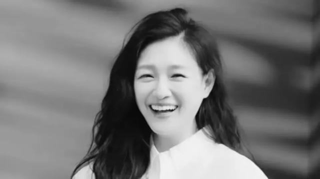 “把悲伤留给自己”：黄春梅发声，真相背后是怎样的亲情与痛苦？