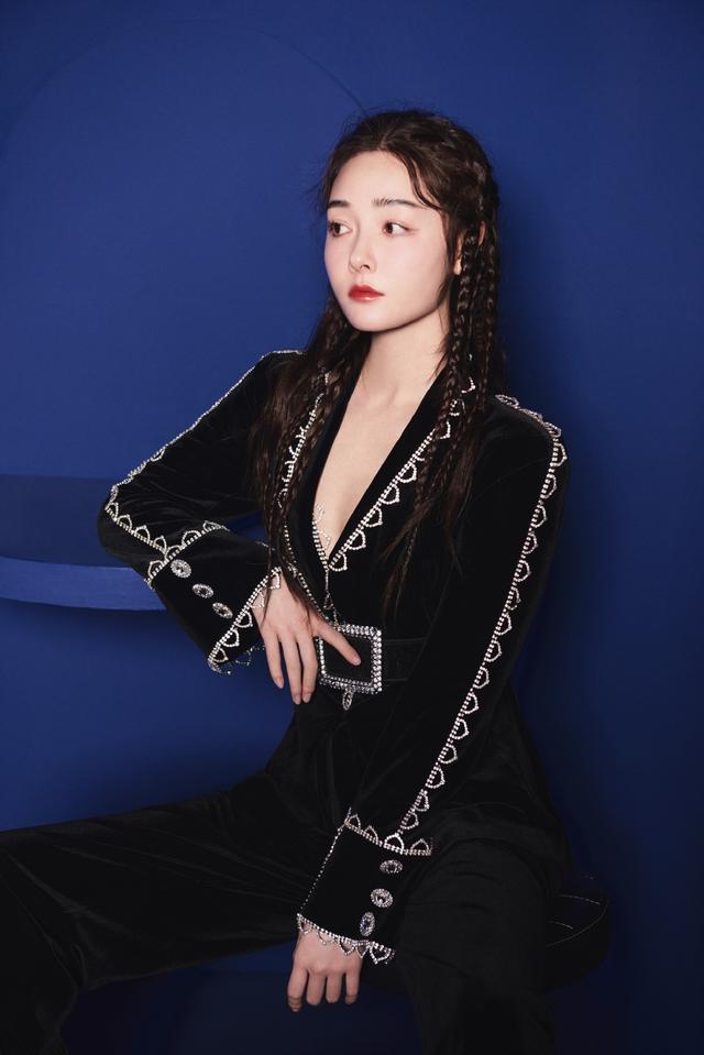 被金庸先生盛赞像香香公主,在《风声》出演何剪烛,她有多美?