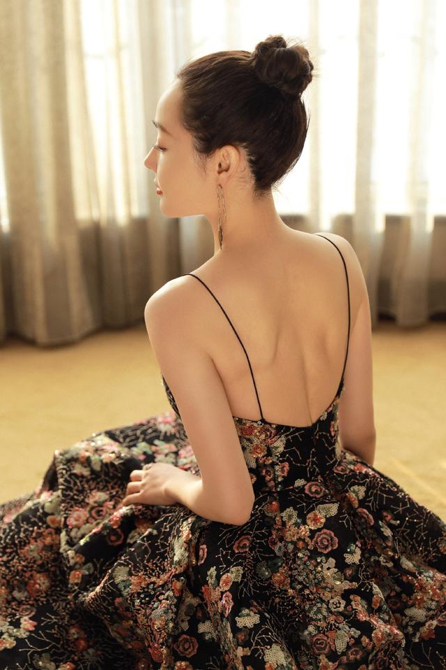 被金庸先生盛赞像香香公主,在《风声》出演何剪烛,她有多美?