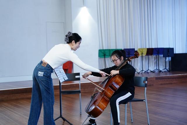 上海交响乐团重奏体验营：72个琴童，2个月，一起玩音乐