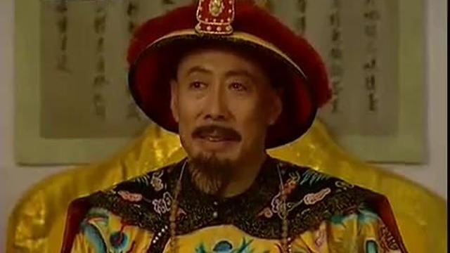 头发花白，衣服全是洞，88岁烟不离手的焦晃，早已走上另一条大道