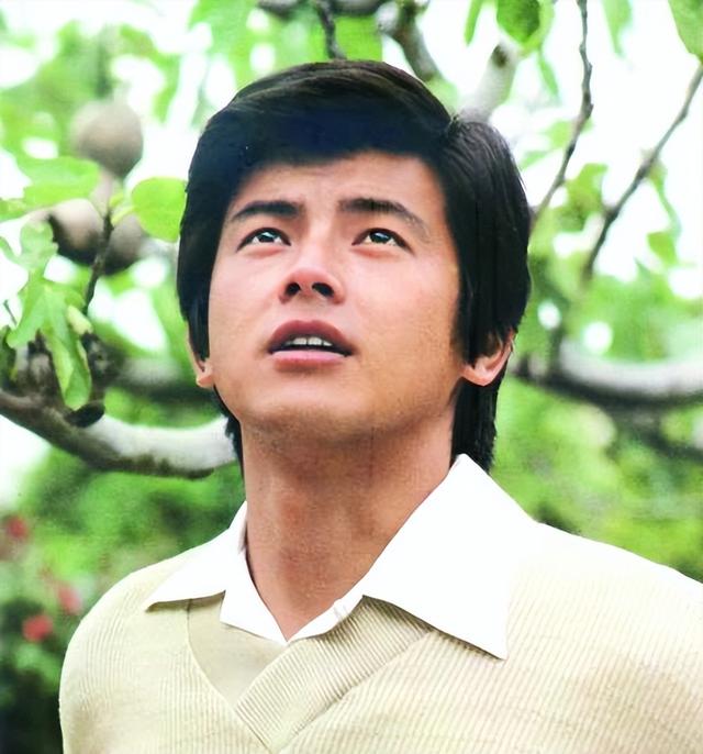 童话般的爱情：三浦友和守护山口百惠43年，从来不跟她吵架