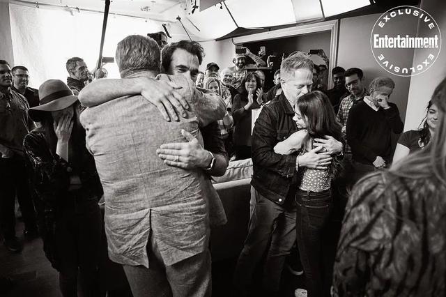 每个人都不完美，却拼凑出了记忆里最完美的《摩登家庭》