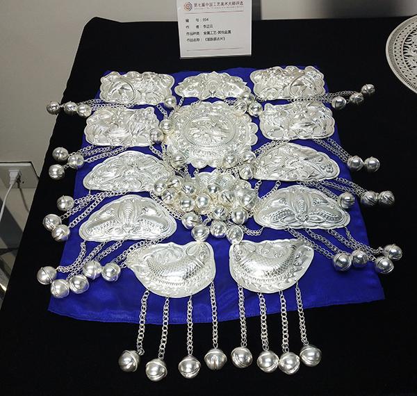 银匠李正云：我雕刻的，是时光