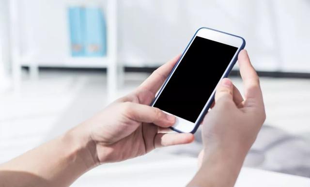 哥们女朋友的微信能加吗？