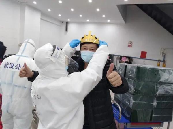 一名患者的自述：方舱医院里，有你不了解的人间烟火