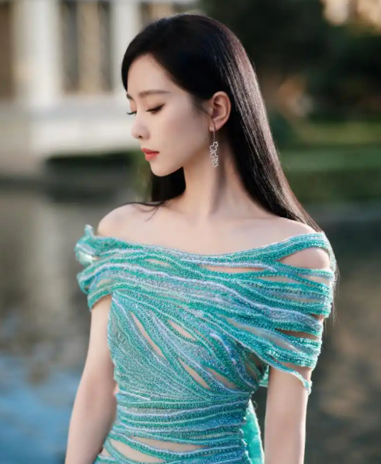 从北京走出来的5位女星，个个颜值天花板，你最喜欢谁？