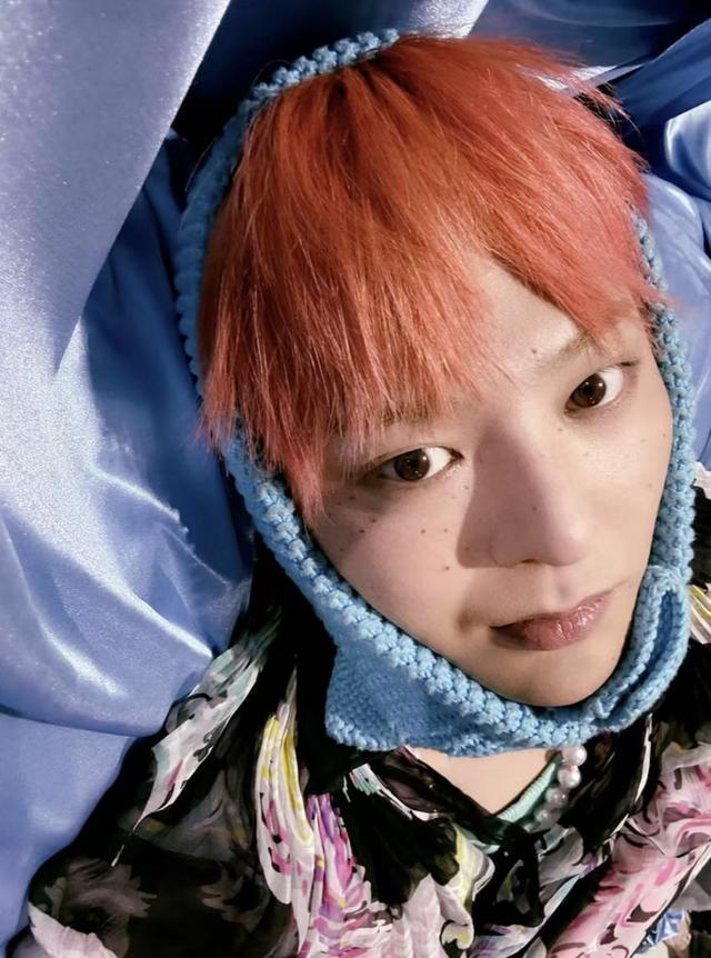 权志龙新专辑:无宣传空降即巅峰,是实力还是玄学?