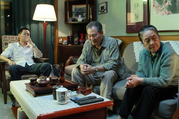 《狗十三》：一条狗引出的隐藏在冰山下的教育真相……