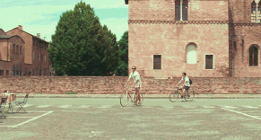 再看《请以你的名字呼唤我》，只想简单地称它为爱情片