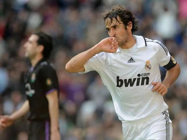 《C罗：封神伯纳乌》难言感动，有哪些煽情解说曾让你泪流满面