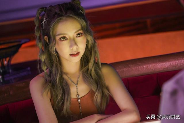 邓紫棋改名歌莉雅？明星解约的代价有多大？不只收回艺名这么简单