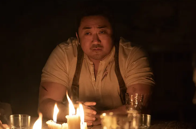 51岁马东锡迎娶小17岁女友，200斤猛男与神颜健身教练，被赞绝配