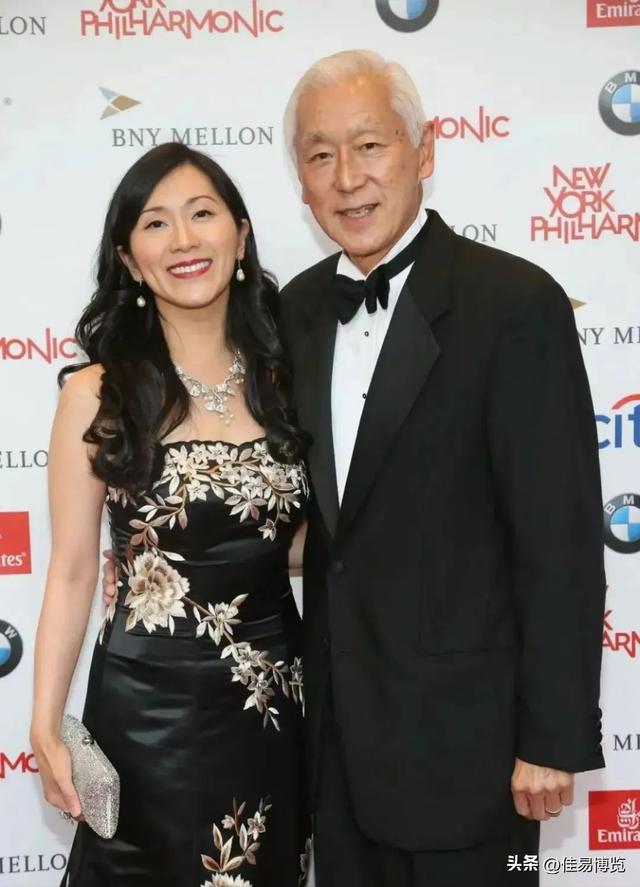 唐骝千：左手金钱，右手艺术，为何他如此幸运