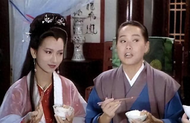 白娘子的原版传说，因太过离谱，至今无人敢拍