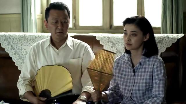 父母爱情：孟天柱和江卫国究竟谁的发展前景好？差距还是挺大的