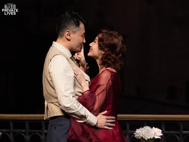 《私人生活》：结构精巧下的诙谐幽默与情感关系中的暗流涌动