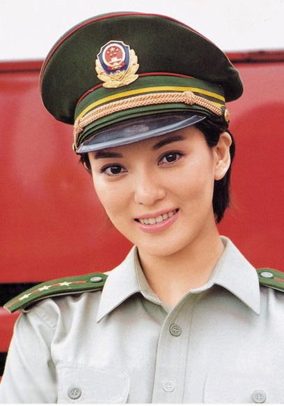 她是最美亚洲小姐，拍三级片一脱成名，曾拒绝25万美金拍裸照