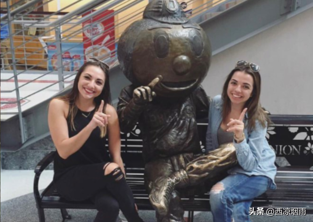 2017年，美国漂亮女大学生裸尸雪地，嫌犯被捕后喊冤：我是被逼的