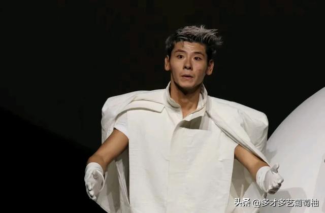 南北对决的配角天才谁演技好?蒋奇明乍看有点凶，阿如那看了想跑