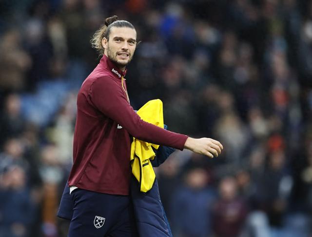 低于3500欧！卡罗尔：我工资比房租还低 曾拒沙特&想和儿子一起踢