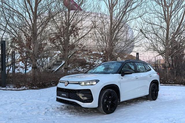 2.0T动力，带四驱，智能体验更强，试驾一汽-大众全新探岳L