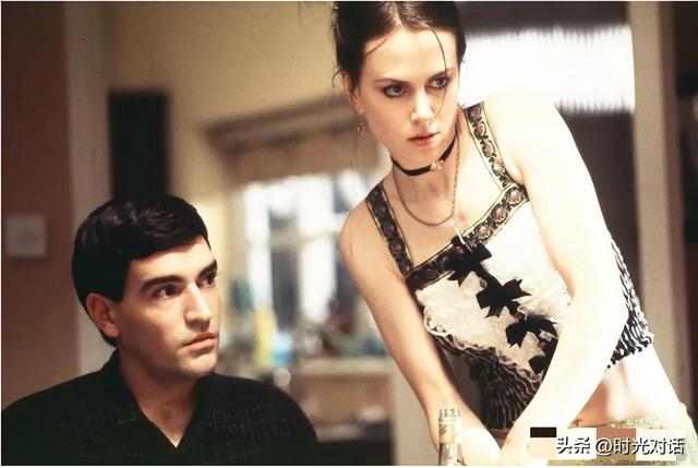 视觉盛宴：五部大尺度神作，剧情香艳至极，挑战你的心理底线