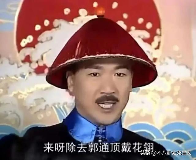 同样是演康熙，把罗晋、刘恺威、陈道明放一起看，差距一目了然