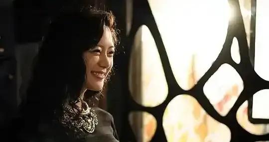 亚洲第一美女克拉拉的2部电影你看过吗？