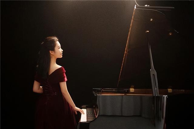 青年钢琴家李昕昱2024年钢琴全国巡演即将开启（附巡演日程）