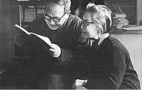 著名作家钱钟书:外国科学家进步,中国科学家进爵