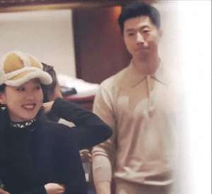 马龙女友(马龙终于高调了一回，带老婆夏露大方在米兰探店)