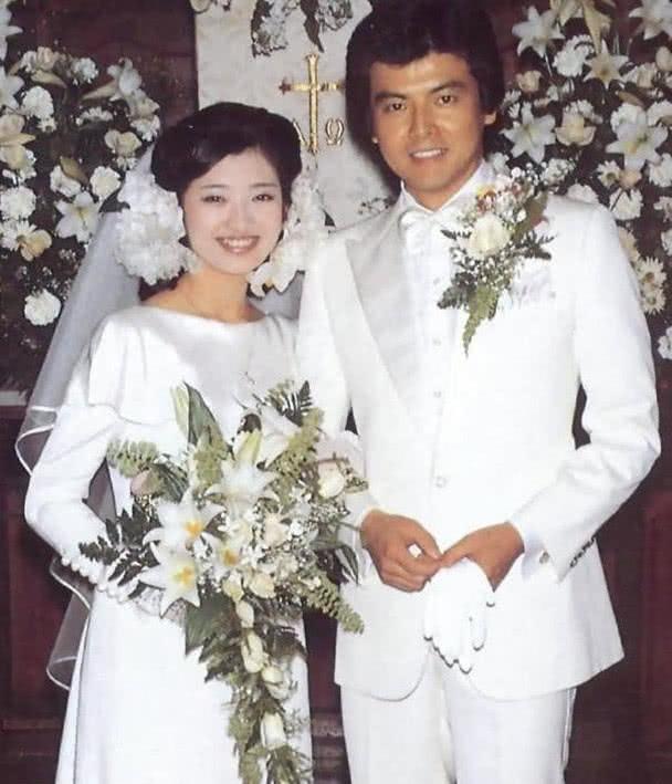 童话般的爱情：三浦友和守护山口百惠43年，从来不跟她吵架